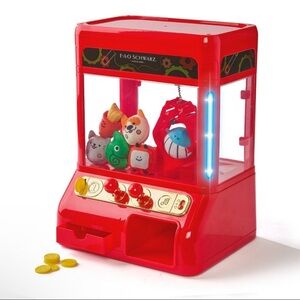 New in Box! FAO Schwarz Arcade Luck of the Claw Game with Plush Prizes